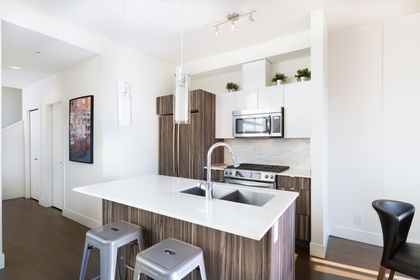 6 at 419 - 2250 Commerci Drive, Grandview Woodland, Vancouver East