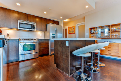 1 at 402 - 4400 Street, Brentwood Park, Burnaby North