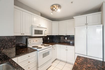 6 at 303 - 4181 Norfolk Street, Central BN, Burnaby North