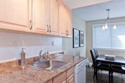 5 at 211 - 853 Ave., Mount Pleasant VE, Vancouver East