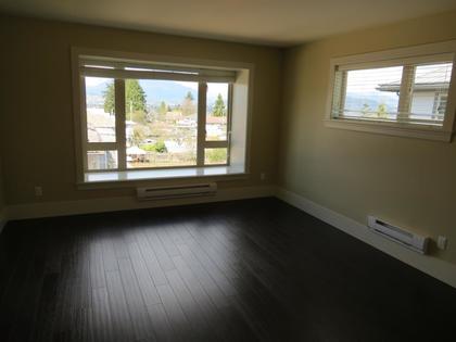 6 at 6512 Avenue, Forest Glen BS, Burnaby South
