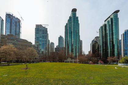 2 at 1005 - 555 Street, Coal Harbour, Vancouver West