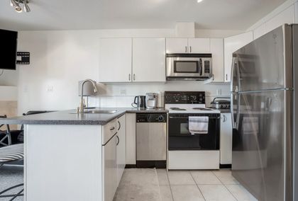 9 at 2201 - 939 Homer Street, Yaletown, Vancouver West