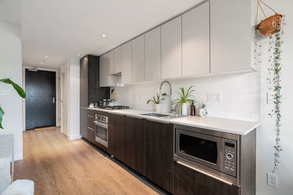 10 at 326 - 1588 E Hastings Street, Hastings, Vancouver East