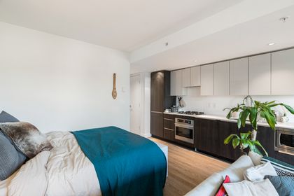 15 at 326 - 1588 E Hastings Street, Hastings, Vancouver East