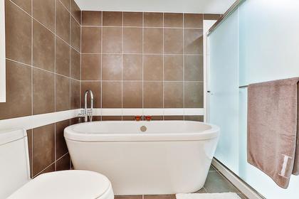 12 at 708 - 689 Street, Downtown VW, Vancouver West