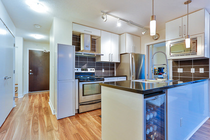 2 at 708 - 689 Street, Downtown VW, Vancouver West