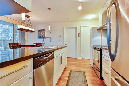 4 at 708 - 689 Street, Downtown VW, Vancouver West