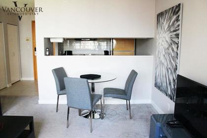 7 at 703 - 1200 West Georgia Street, Coal Harbour, Vancouver West