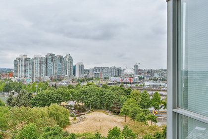 1 at 1008 - 63 Keefer Place, Downtown VW, Vancouver West