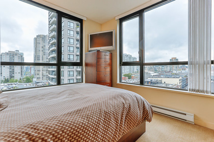11 at 909 - 928 Street, Yaletown, Vancouver West