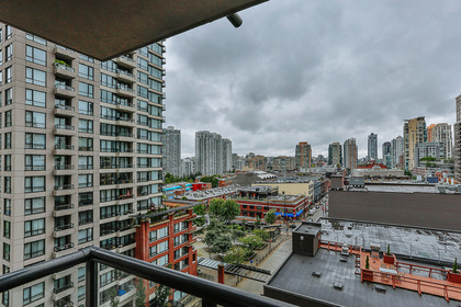 15 at 909 - 928 Homer Street, Yaletown, Vancouver West