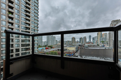 18 at 909 - 928 Homer Street, Yaletown, Vancouver West