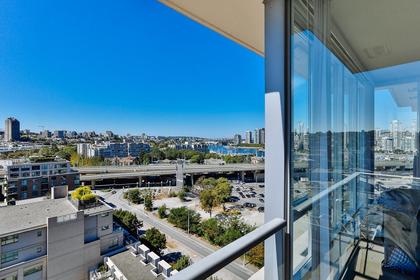 16 at 1606 - 1833 Street, False Creek, Vancouver West