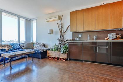 4 at 1606 - 1833 Street, False Creek, Vancouver West