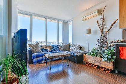 5 at 1606 - 1833 Street, False Creek, Vancouver West
