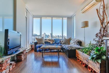 6 at 1606 - 1833 Street, False Creek, Vancouver West