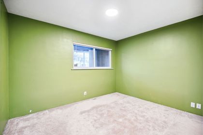 11 at 3055 E 24th Avenue, Renfrew Heights, Vancouver East