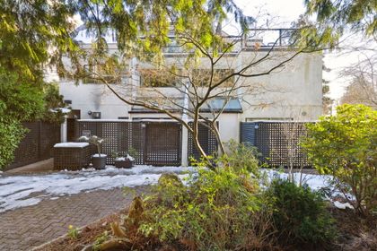 25 at 3 - 1786 Esquimalt Avenue, Ambleside, West Vancouver