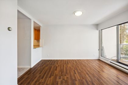 4 at 3 - 1786 Esquimalt Avenue, Ambleside, West Vancouver