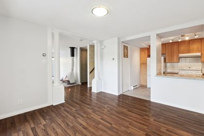 7 at 3 - 1786 Esquimalt Avenue, Ambleside, West Vancouver