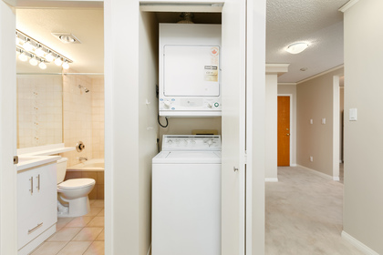 11 at 403 - 6070 McMurray Avenue, Forest Glen BS, Burnaby South