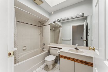 17 at 3969 Creekside Place, Burnaby Hospital, Burnaby South