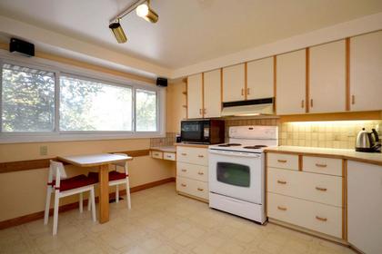 Kitchen at 23 - 2 Bertona Street, Nepean, Ottawa