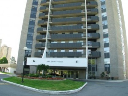 #406 900 Dynes Rd at 406 - 900 Dynes Road, 
