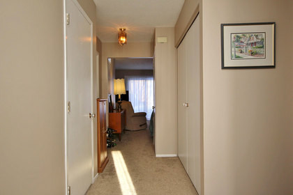 virtual-tour-165764-mls-high-res-image-5 at 5 Gingras Court, Kanata, Ottawa