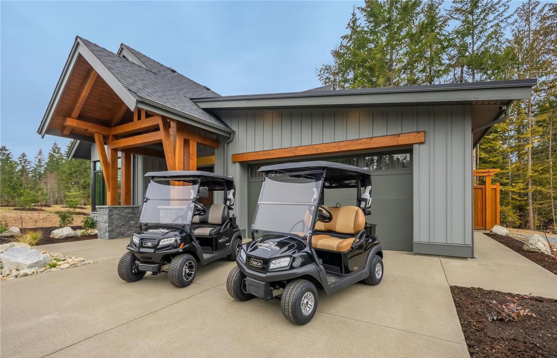 513 Hole-in-one Drive, Qualicum Beach, BC, Islands-Van. & Gulf photo number 2