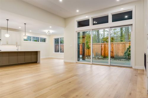 View of Kitchen & Dining Room at 513 Hole-in-one Drive, Qualicum Beach, BC, Islands-Van. & Gulf