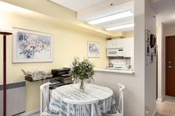 Dining at 2403 - 555 Jervis Street, Coal Harbour, Vancouver West