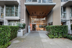 702-1675-West-8th-Ave-Vancouver-360hometours-02s-1 at 702 - 1675 8th Avenue West, Fairview VW, Vancouver West