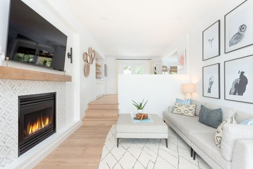 Living Room at 383 67a Street, Boundary Beach, Tsawwassen