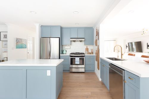 Chef's kitchen at 383 67a Street, Boundary Beach, Tsawwassen