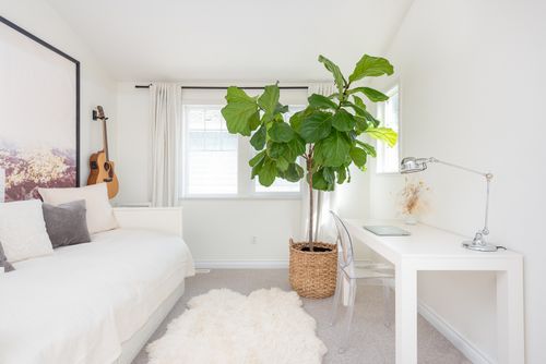 2nd floor open den or home office at 383 67a Street, Boundary Beach, Tsawwassen