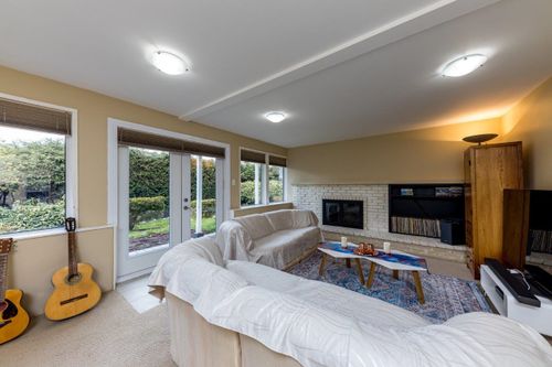 262721506-20 at 3455 Calder Avenue, Upper Lonsdale, North Vancouver