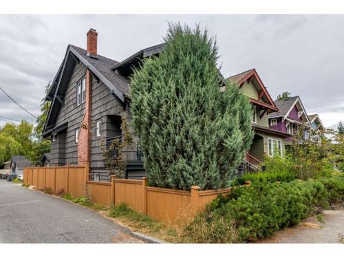 262546986-17 at 2421 Dunbar Street, Kitsilano, Vancouver West