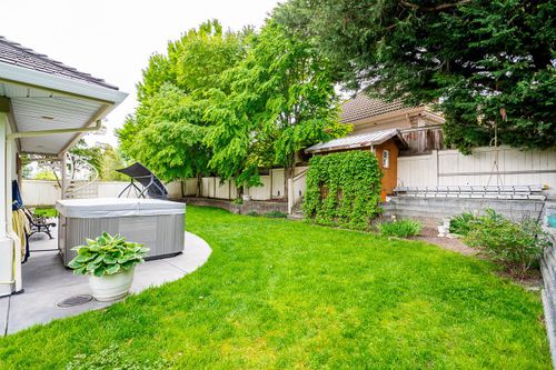 c6x_6hvs at 2051 Sierra Place, Abbotsford East, Abbotsford