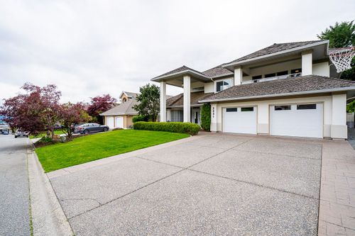 zh6-m8f3 at 2051 Sierra Place, Abbotsford East, Abbotsford