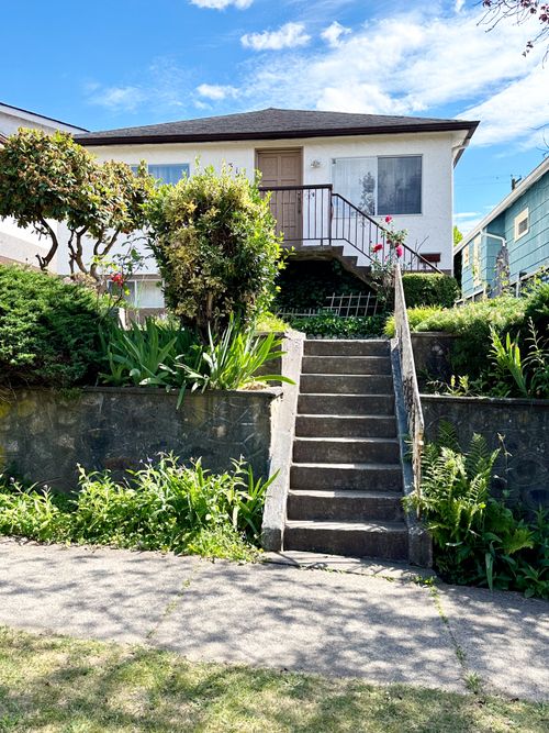 front-exterior at 312 East 37th Avenue, Main, Vancouver East