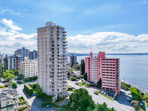  at 301 - 2203 Bellevue Avenue, Dundarave, West Vancouver