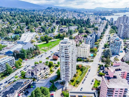  at 301 - 2203 Bellevue Avenue, Dundarave, West Vancouver