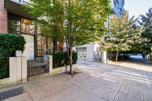 555-helmcken-street-vancouver-3 at 555 Helmcken Street, Downtown VW, Vancouver West
