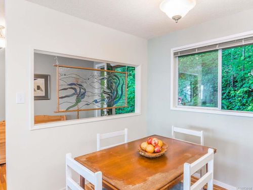 photo_server-26 at 6655 W Island Highway, Out of Town