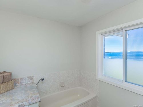 photo_server-39 at 6655 W Island Highway, Out of Town