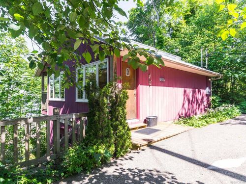 photo_server-45 at 6655 W Island Highway, Out of Town