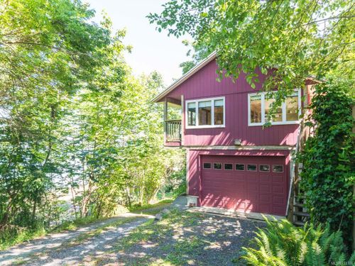 photo_server-8 at 6655 W Island Highway, Out of Town