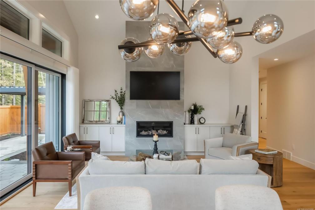 530 Hole-in-one Drive, Out of Town photo number 2